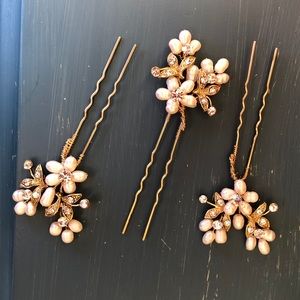 Antique Gold, Freshwater Pearl Diamante Hair Pins